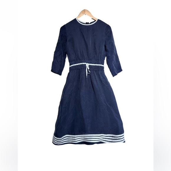 marlowe Dresses & Skirts - Marlowe midi dress navy with white trim silk size small classic